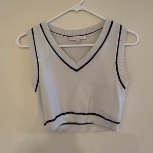 sweater vest cropped